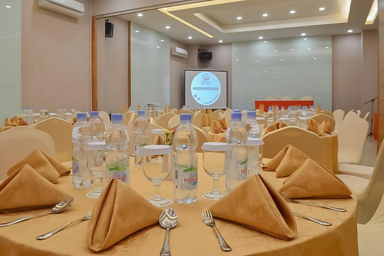 Hotel Mutiara Mitra Reddoorz Padang Sidempuan ภายนอก รูปภาพ